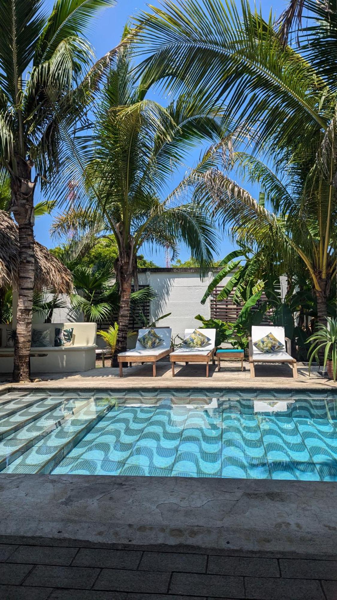 Nuevo Nayal Hotel ลาส เปนีตาส ภายนอก รูปภาพ