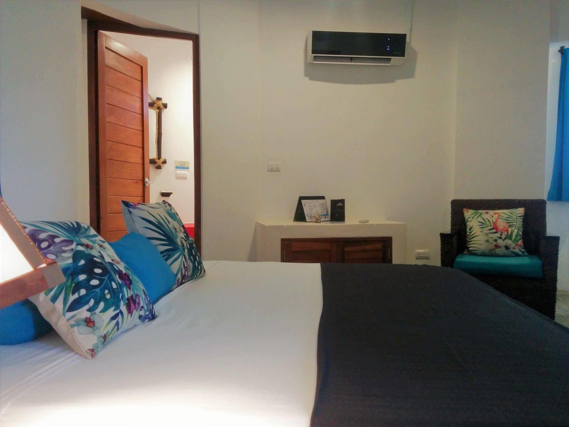 Nuevo Nayal Hotel ลาส เปนีตาส ภายนอก รูปภาพ