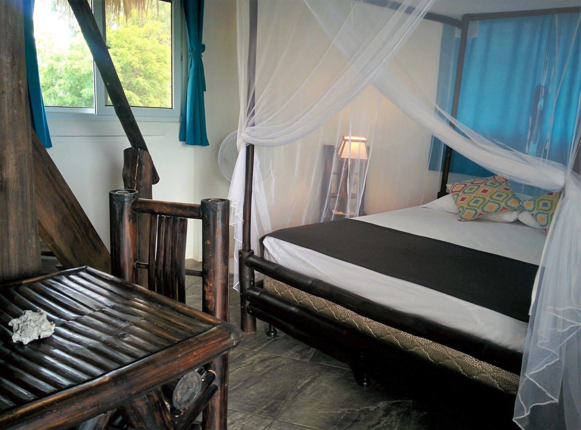 Nuevo Nayal Hotel ลาส เปนีตาส ภายนอก รูปภาพ