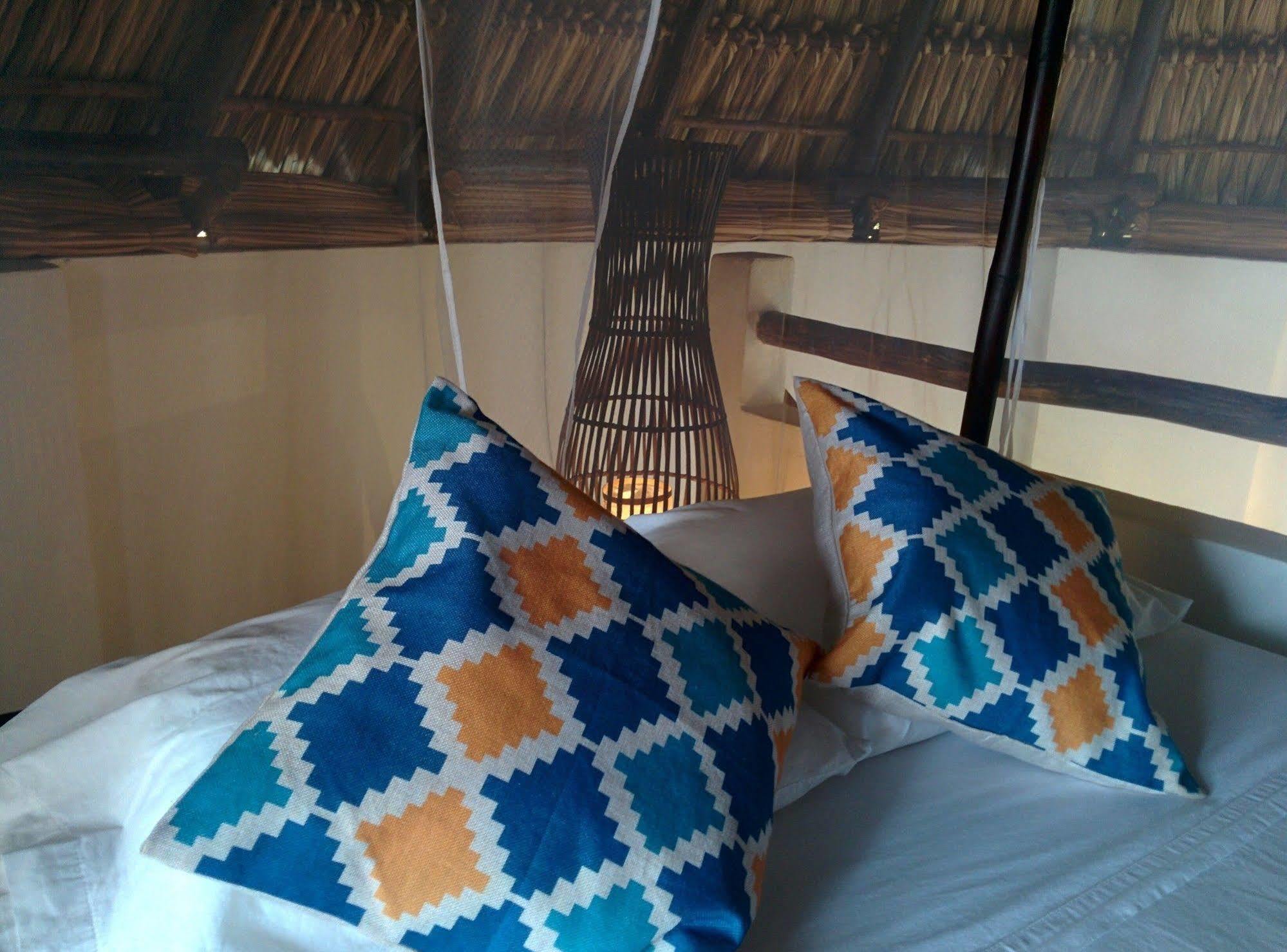 Nuevo Nayal Hotel ลาส เปนีตาส ภายนอก รูปภาพ